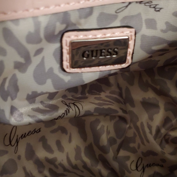 Guess Purse - Picture 4 of 8